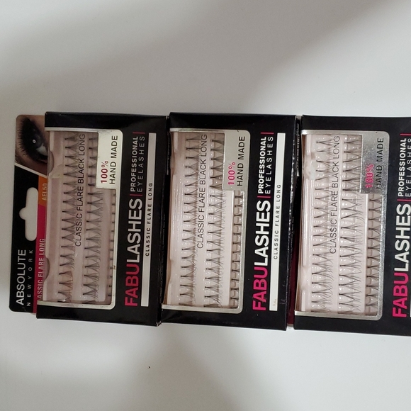 Lashes - Picture 3 of 5